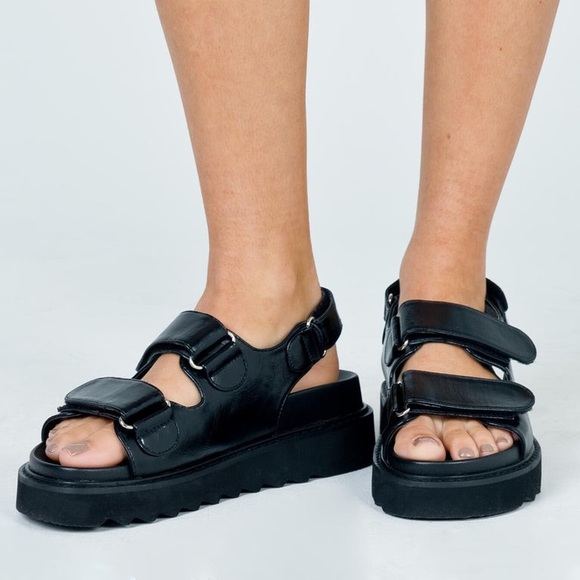 Princess Polly RUE CHUNKY SANDALS BLACK size 9 Y2K Platform‎ - Picture 1 of 10